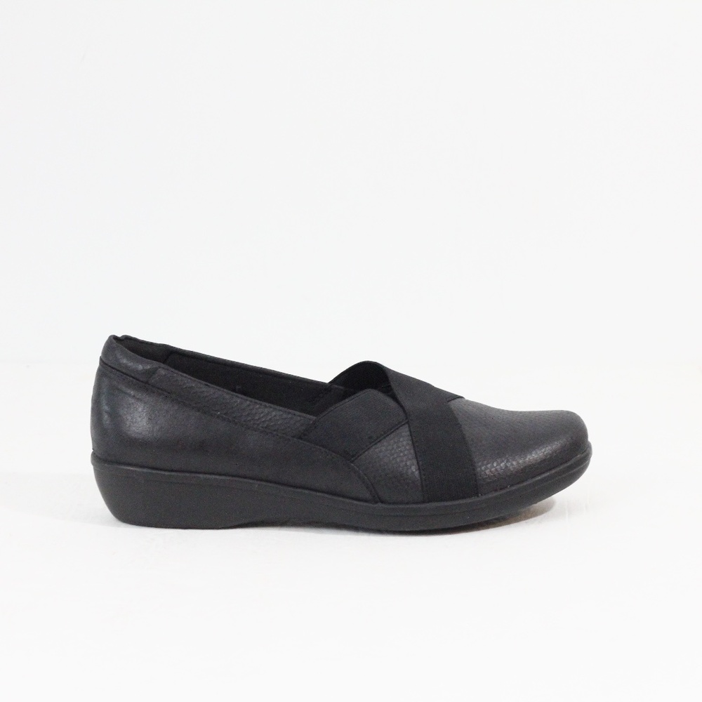 Women Black Slip on Shoes Yuu Loafers sz 9.5 Faux Leather casual